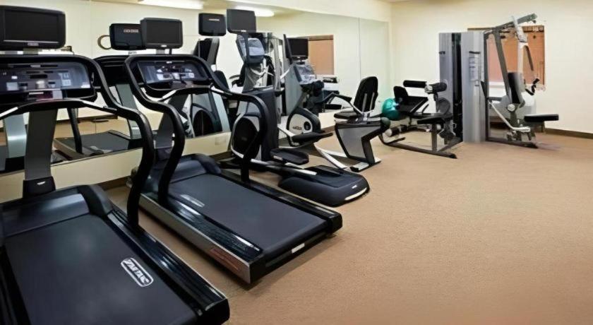 Candlewood Suites Saint Joseph By Ihg Kültér fotó