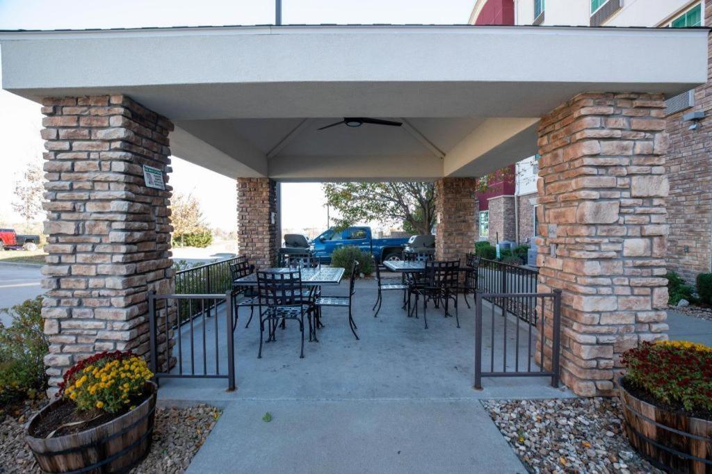 Candlewood Suites Saint Joseph By Ihg Kültér fotó